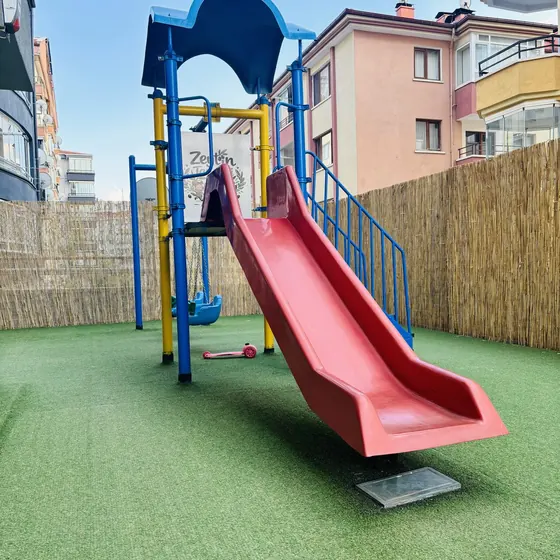 Bahçe kaydırağı